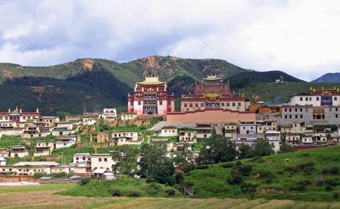 Zhongdian, Songzanlin Klooster