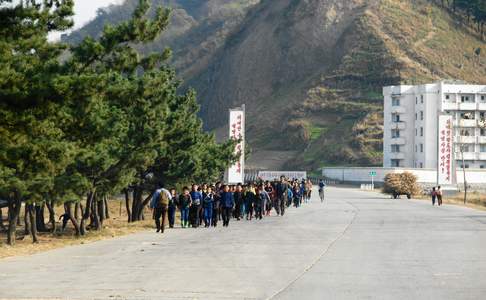 Onderweg tussen Wonsan en Kumgangsan