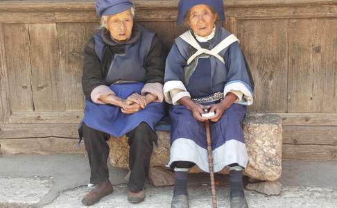 Lijiang, Naxi-vrouwen