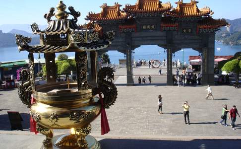 Sun Moon Lake, Wenwu Tempel