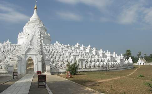 De Mya Thein Tan Pagode in Mingun