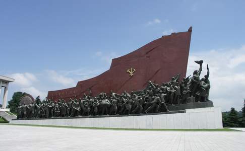 Pyongyang, Grand Munument