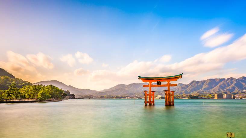 Miyajima, je hebt deze rode poort vast wel eens gezien op internet of in een reisgids.