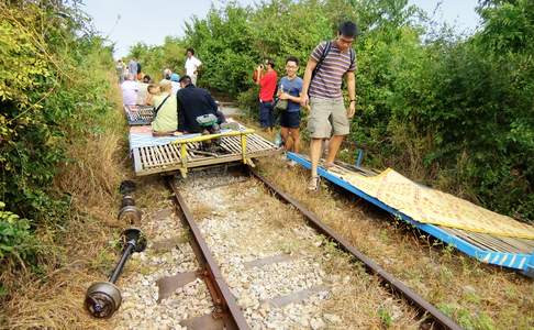 De bamboe trein, Battambang